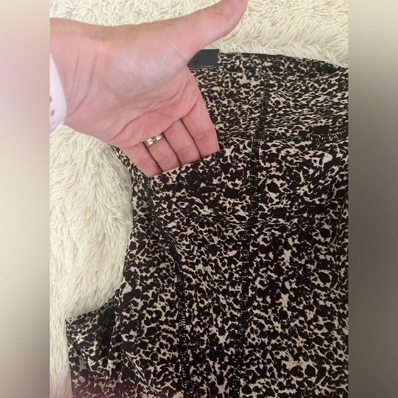 DSG Leggings with pockets, NWT - Picture 4 of 5